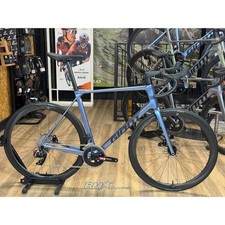 Giant TCR Advanced 0 AXS Large Frost Silver 2024