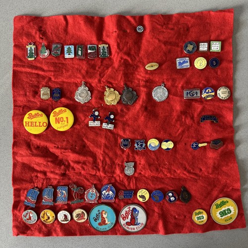 Butlins badges lot xmas - butlins,