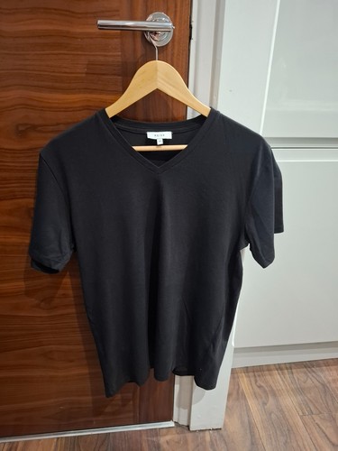 Reiss brand mens neck - v-neck, t