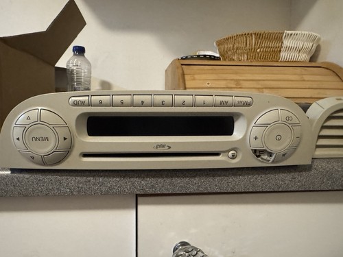 Fiat 500 radio player - player, head