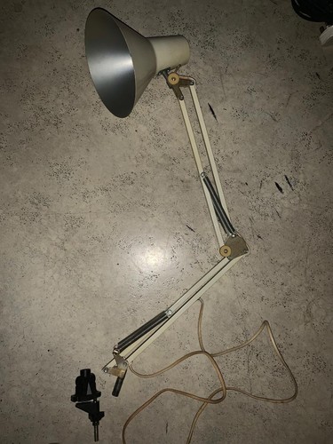 Machinist anglepoise lamp.