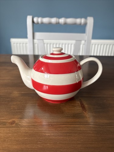Green cornishware red - t,