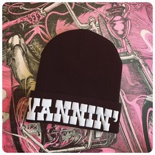 VANNIN' beanie shorty van