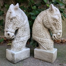 PAIR of HORSE STATUES -  Horses Ornament Stone Lawn Patio Garden Cool Animals
