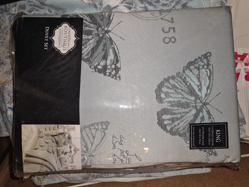 New unopened double duvet - new,