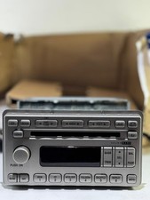 LINCOLN Radio NAVIGATOR OEM AM-FM-CD (6 disc, in dash) 5L7T-18c815-AC 2006
