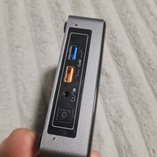 Intel NUC BOXNUC7i7BNk Core i7-7thgen 16gb Ram 500gb ssd 