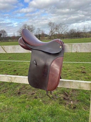 Farrington dressage saddle - farrington,