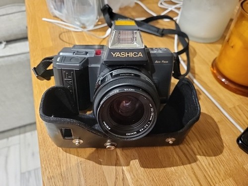 Yashica 230 35mm - 35mm, vintage