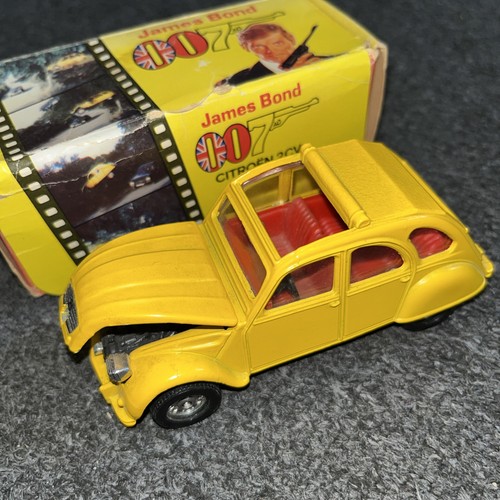 Corgi james bond - 007, citroen