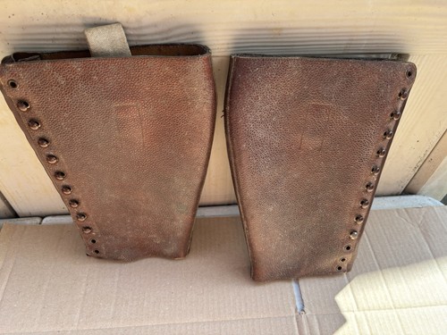 Pair vintage brown - pair,
