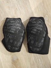 Eb's Mountain Furniture Knee