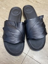 Fitflop Uk 6.5 Sola Feather Slides Sandals Slip On Slides Black Leather