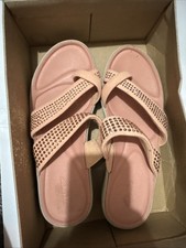 Clarks Womas Sandles Size 6