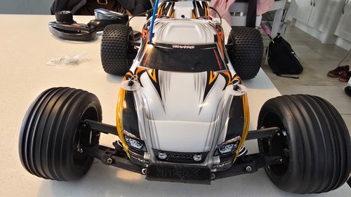 Traxxas rustler car - traxxas,