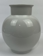 Thomas Germany White Porcelain Rose Vase - 1.5 Ltr / 7" Tall MCM Style