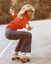 FARRAH FAWCETT AS JILL MUNROE