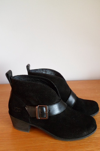 Black suede wright belted ugg - suede,