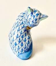 Herend Blue Fishnet Kitten Cat