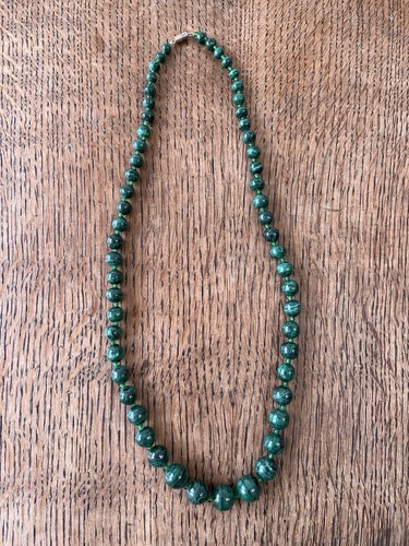 Green malachite necklace - green,