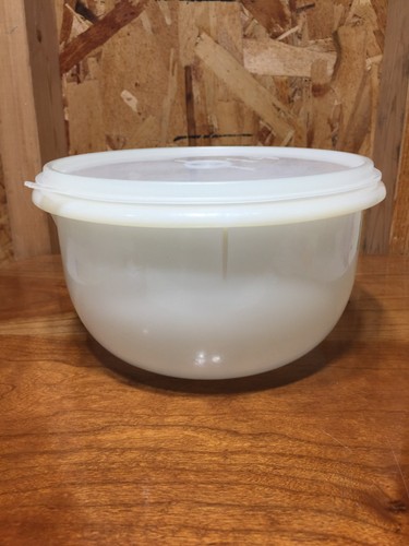 Tupperware mixing bowl - mixing,
