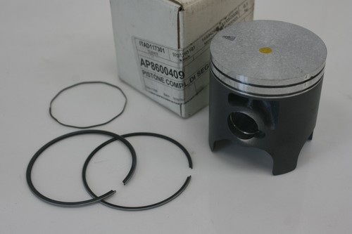 Piston with - with,