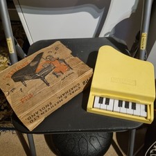 Vintage Pixiano Toy Piano