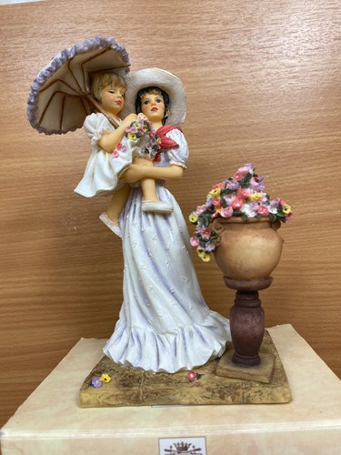 Gentle moments figurine - moments,