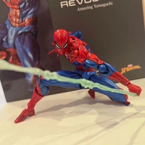 Kaiyodo revoltech amazing - kaiyodo,