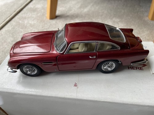 Danbury mint 1964 aston - danbury,