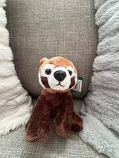 Small red panda plushie Brand