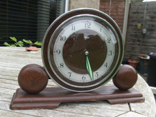 VINTAGE ART DECO METAMEC MANTEL CLOCK c.1940s