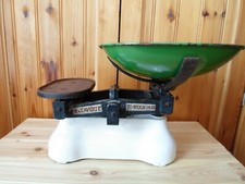 WT Avery Green Black & White