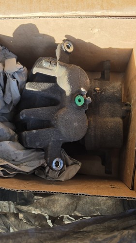 Pairof front brake calipers - brake,