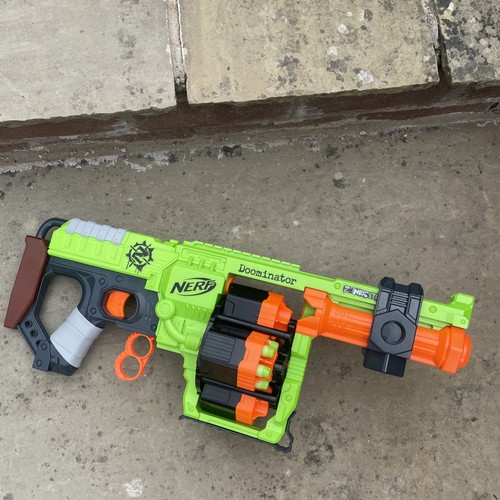 Nerf zombie strike doominator - zombie,