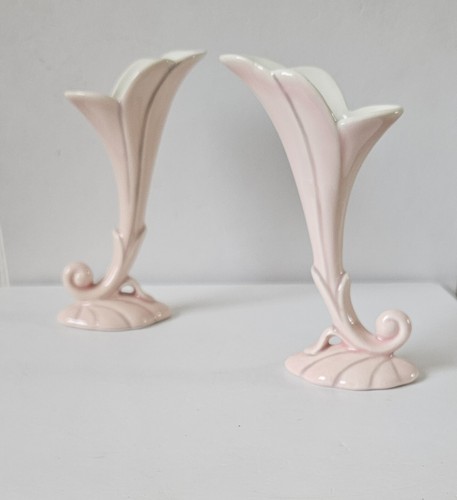 Vintage pair small pretty - pair,
