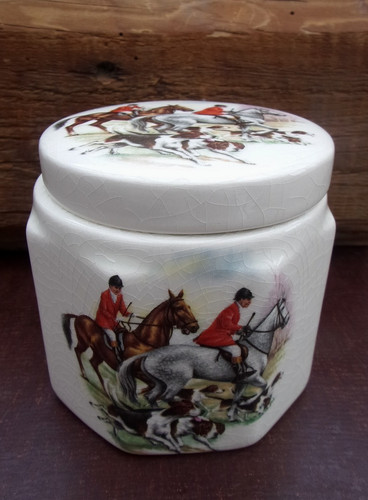 Vintage jam jar - /,