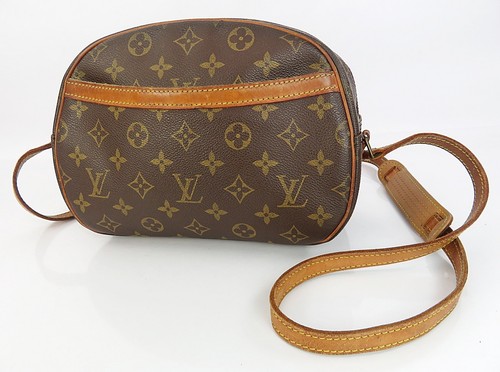 Authentic louis vuitton - louis,