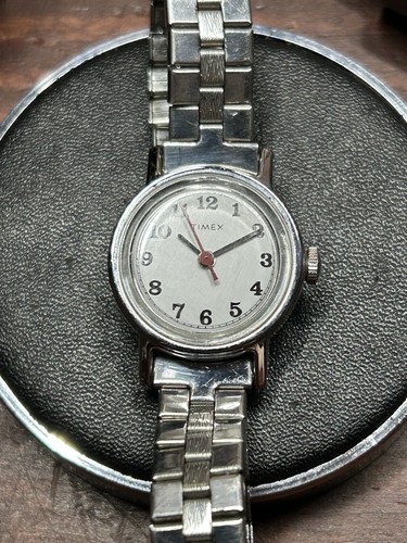 Vintage 1970s women timex - vintage,