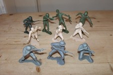 MARX 1960/70'S VINTAGE JOB LOT OF 6 INCH PLASTIC SOLDIERS X 10