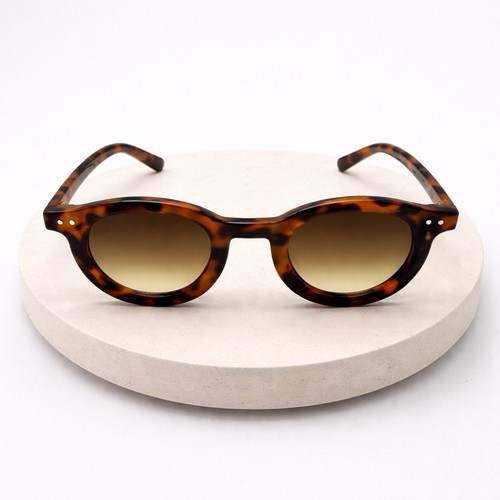 Tortoiseshell round sunglasses - tortoiseshell,