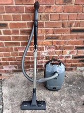 Miele Classic C1 Jubilee Powerline SBAF3 Cylinder Hoover Working