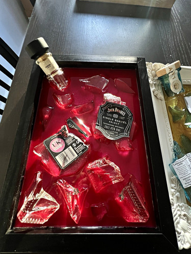 Apoxy smashed art jack daniels - jack,