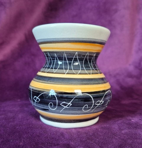 Vintage dee cee pottery - dee,