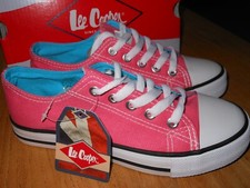  Girls Pink Fuschia Canvas Lace Up Shoe - Size C10 EU28