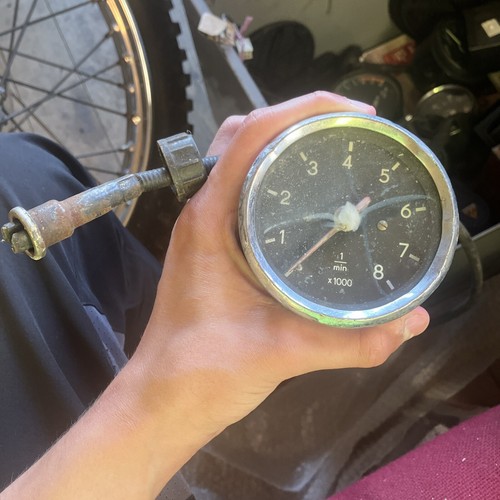 Es250 rev counter - rev,