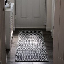 Valiant Runner Rug for Garden, Decking and Hallways 5.5ft x 2ft 168cm x 61cm