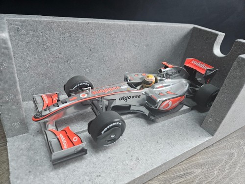 Minichamps lewis hamilton - minichamps, 1:18