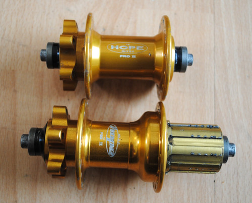 Hope pro2 front - hope, rear
