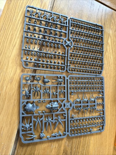 Warhammer 40k skulls box - warhammer,